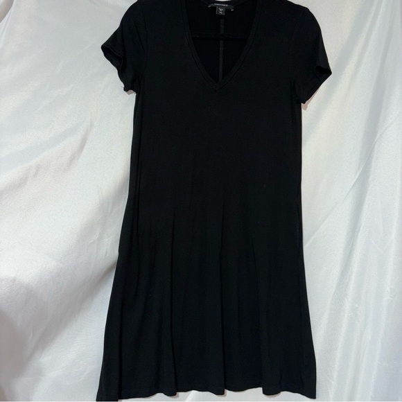 BOGO Karen Kane Short Sleeve V-Neck Swing Dress Shirt With Pockets Size XS - Picture 1 of 7